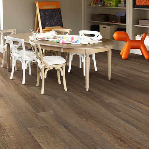Charleston Vinyl Plank Flooring (18.14 sq.ft/pkg) at Menards®