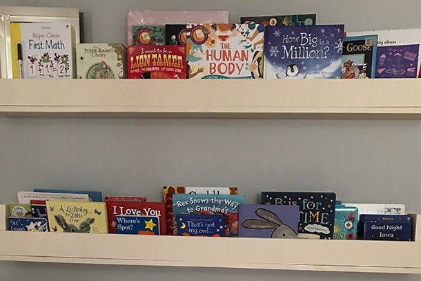 bookshelf for baby room